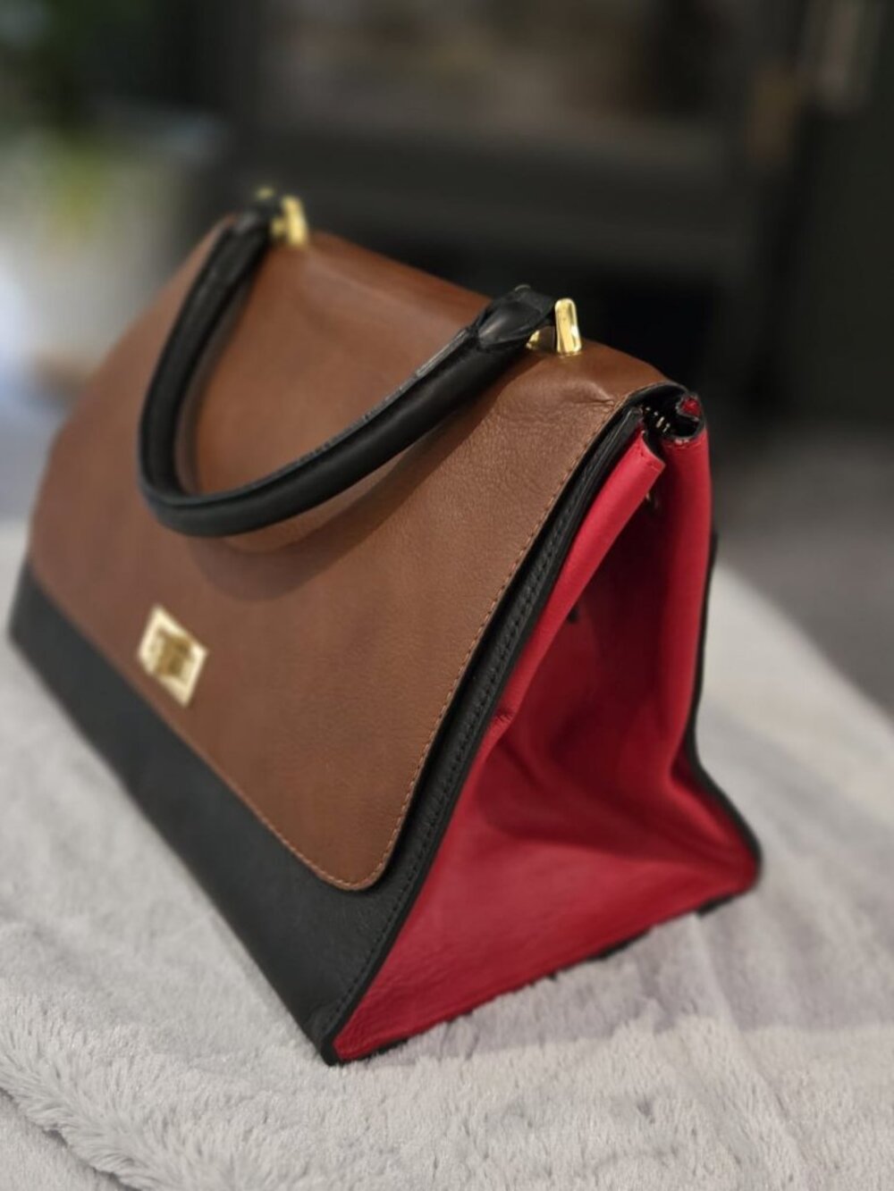 H&S Collection Italian Leather Convertible Satchel Handbag Brown Black Red